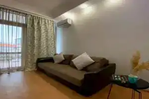 V Elitnom Kuportnom Komplekse Akvadelyuks Apartments, Sevastopol