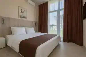 Barkhatnye Sezony 1 Flat, Adler