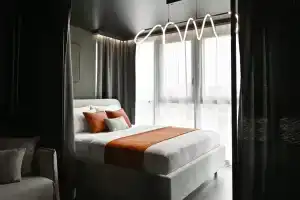 Aparts Pro+ Studiya Black Panorama U Volgi V Zhk Galaktika Na 16 Etazhe Flat, Samara