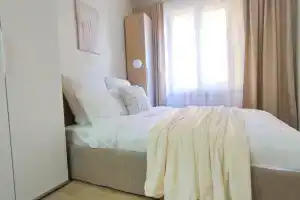 Bezhevaya Malyshka Flat, Dmitrov