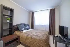 Uyutnaya dlya 4 gostej na Staryh Bolshevikov Flat, Ekaterinburg