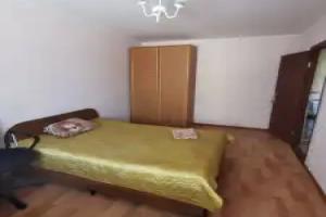 Po Pr.Mira,78-A Apartments, Noyabrsk