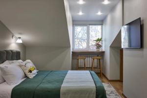 Yevrouyut Sovremennaya Studiya V Samom Tsentre Flat