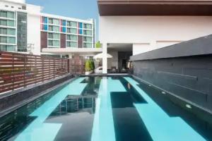 TSix5 Quarter, Chonburi City