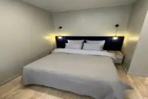 Krasivaya Studiya V Tsentre Flat, Karagandy