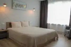 Na Romanovskoy 5 Flat, Glukhovo