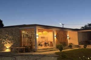 Amra Guest House, Machara