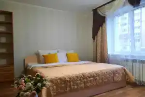 Trekhmestnaya Ekonom Pogostim Flat, Chebarkul'