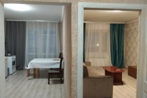 Na Rydzinskogo 18/11 Flat, Yakutsk