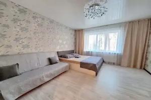 Prekrasnaya 2-Komnatnaya Na 1 Etazhe Flat, Uraj