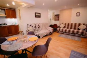 Naprotiv Serebryanogo Goroda Apartments, Ivanovo