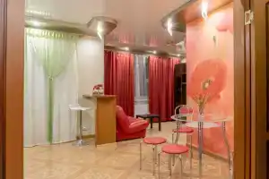 Studiya S Makami Apartments, Tver