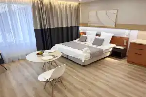 Well Deluxe Apartment