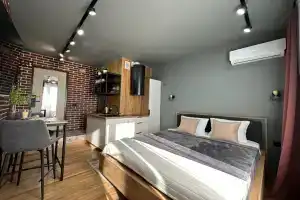 Loft-Studiya s Vidom na Volgu Apartments, Samara