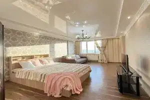 V Tsentre Goroda S Vidom Na Gorod Apartments, Volgograd