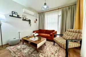 Villa Entire house with courtyard, Istanbul