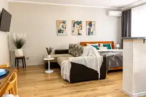 Dvukhkomnatnaya Ryadom S Parkom Krasnodar Flat, Krasnodar