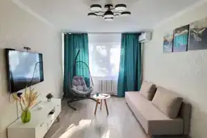 Dvukhkomnatnye Apartamenty S Razdelnymi Komnatami I Parkovkoy Dlya Mashin U Vkhoda Flat, Krasnodar