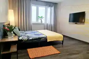 Tryokhmestnaya Studiya S Kukhney Vozle Metro Flat, Moscow