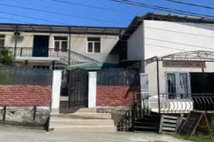 U Borisa Guest house, Sukhumi