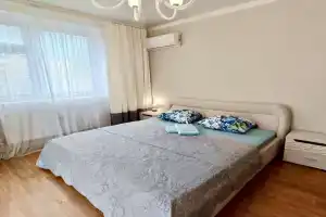 Na Ulitse Nikolaya Zelinskogo 16 Flat, Tyumen
