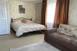 Kak Doma Flat, Satka