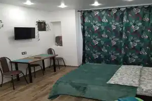 "Den & Nochy" Dzhungli Apartaments, Voronezh