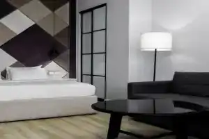 Lyuks s balkonom Oktyabrskaya 15 Apartments, Magnitogorsk