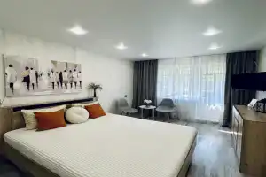 Karamel Flat, Vyborg