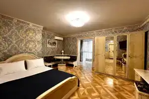 Flat Na Vinogradnoy V Tsentre Sochi, Sochi