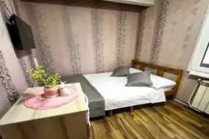 Komnata Nebesa V Lazarevskom Flat, Lazarevskoye