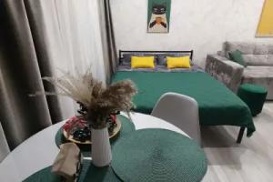 Uyutnaya Studiya Ryadom S Naberezhnoy Flat, Kansk