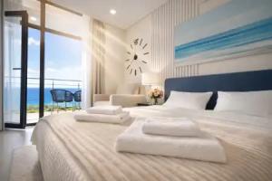 LS-Sweet Summer s Vidom na More s 12 Etazha Apartments, Alushta