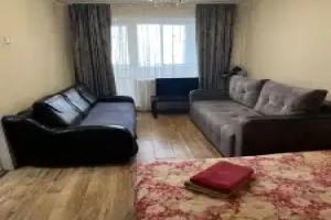 V Istoricheskom TSentre s Vidom na TSentralnuiu Ploshchad Goroda Flat, Kolomna