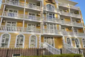 Alba Hotel, Gelendzik