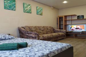 Odnokomnatnaya Lesoparkovaya 93/1 Flat, Magnitogorsk