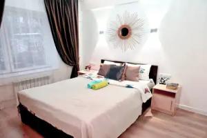 Tsentr Goroda Dvukhkomnatnaya Kvartira Rayon Posolstva Ssha Flat, Almaty