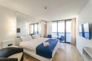 Eleven Way Host Apartment Hotel, Batumi