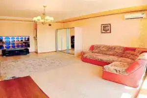 Na Pervomayskoy Ulitse 13 Apartments, Sochi