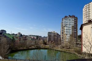 Uyutnaya Studiya s Krovatyyu i Divanom Apartments, Sochi