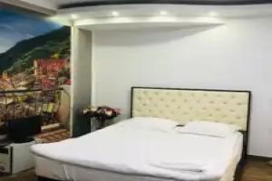 Republique Square Apartments, Yerevan
