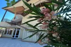 Yuzhny Vayb Guest house, Adler