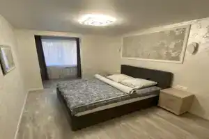 Na Tankistov 80a Flat, Saratov