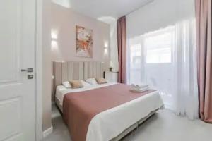Uyutnaya Studiya S Balkonom V Kurortnom Gorodke U Morya Apartments, Adler