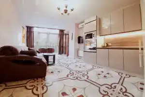 Polulyuks S 2 Komnatami, Vid Na More ( Apartamenty Golden Holiday ) Apartments, Sochi