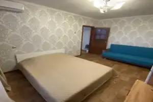 S Konditsionerom Flat, Saransk