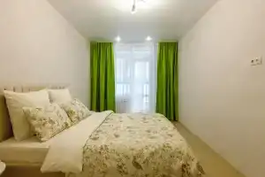 Prostornaya 3-Kom Na Solnechnoy Flat, Samara