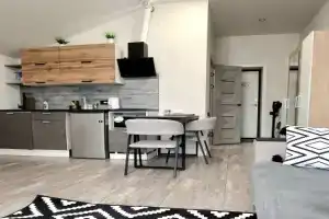 Uyutnaya Studiya V Kottedzhe Flat, Rossosh