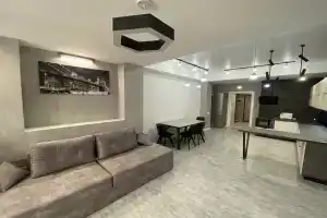 Artbukhta Sevastopol Flat 1, Sevastopol