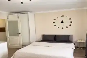 Uyutnaya Studiya Na Beregu Reki Flat, Bataysk